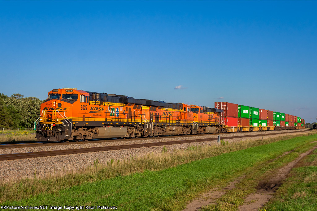 BNSF 6022 WEST